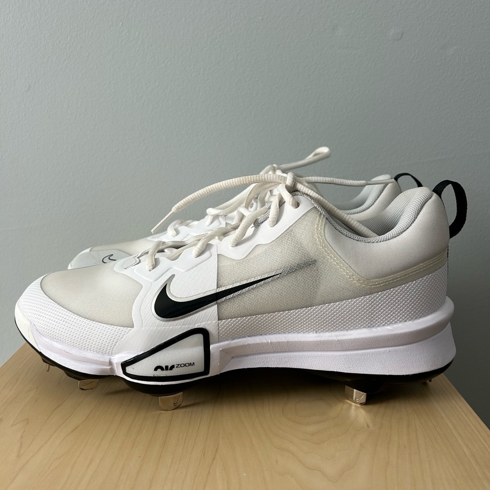 New- Men’s Nike Force Zoom Trout 9 Pro Metal Baseball Cleats - Size 9.5